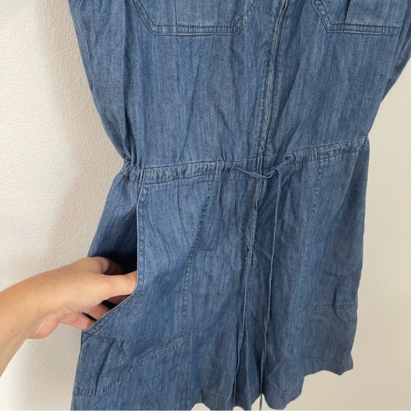 Tommy Hilfiger Denim Romper Shorts Zip Front. Size S - Picture 4 of 9